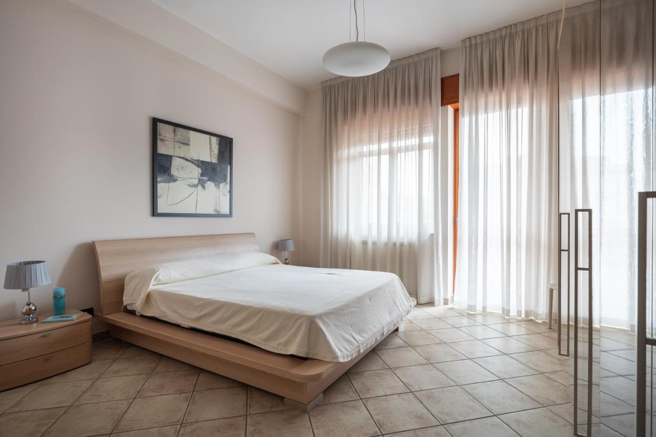 דירות Capo dʼOrlando Balconies D'Orlando מראה חיצוני תמונה