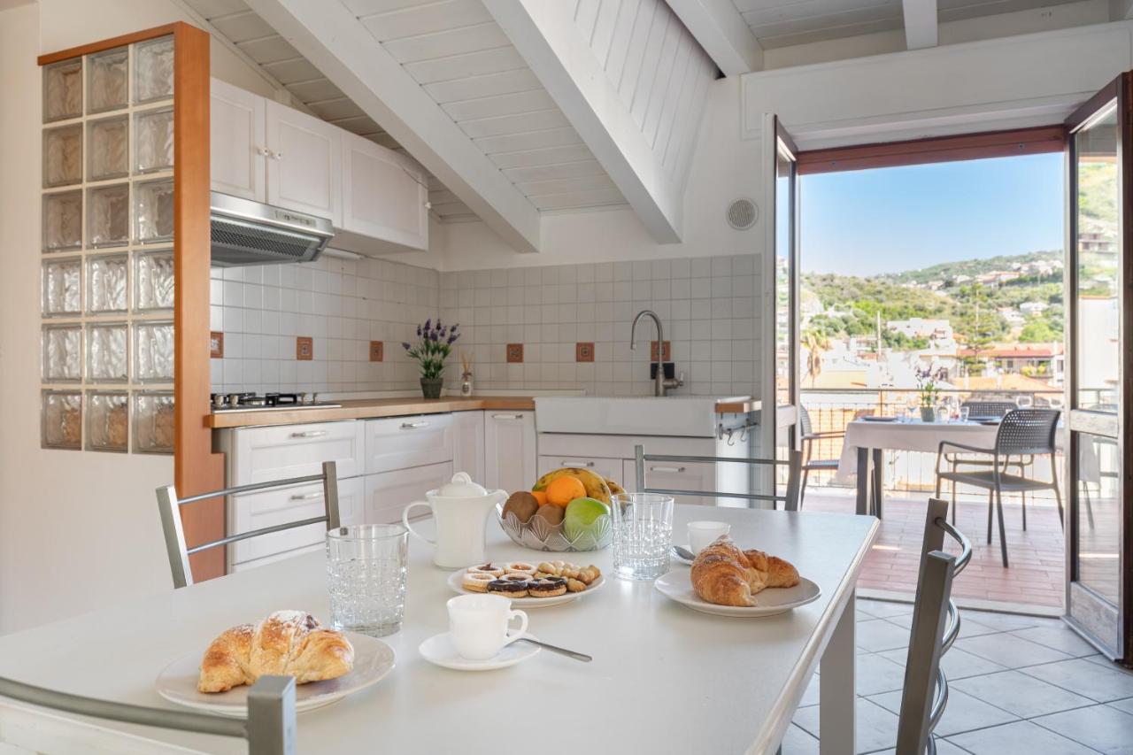 דירות Capo dʼOrlando Balconies D'Orlando מראה חיצוני תמונה